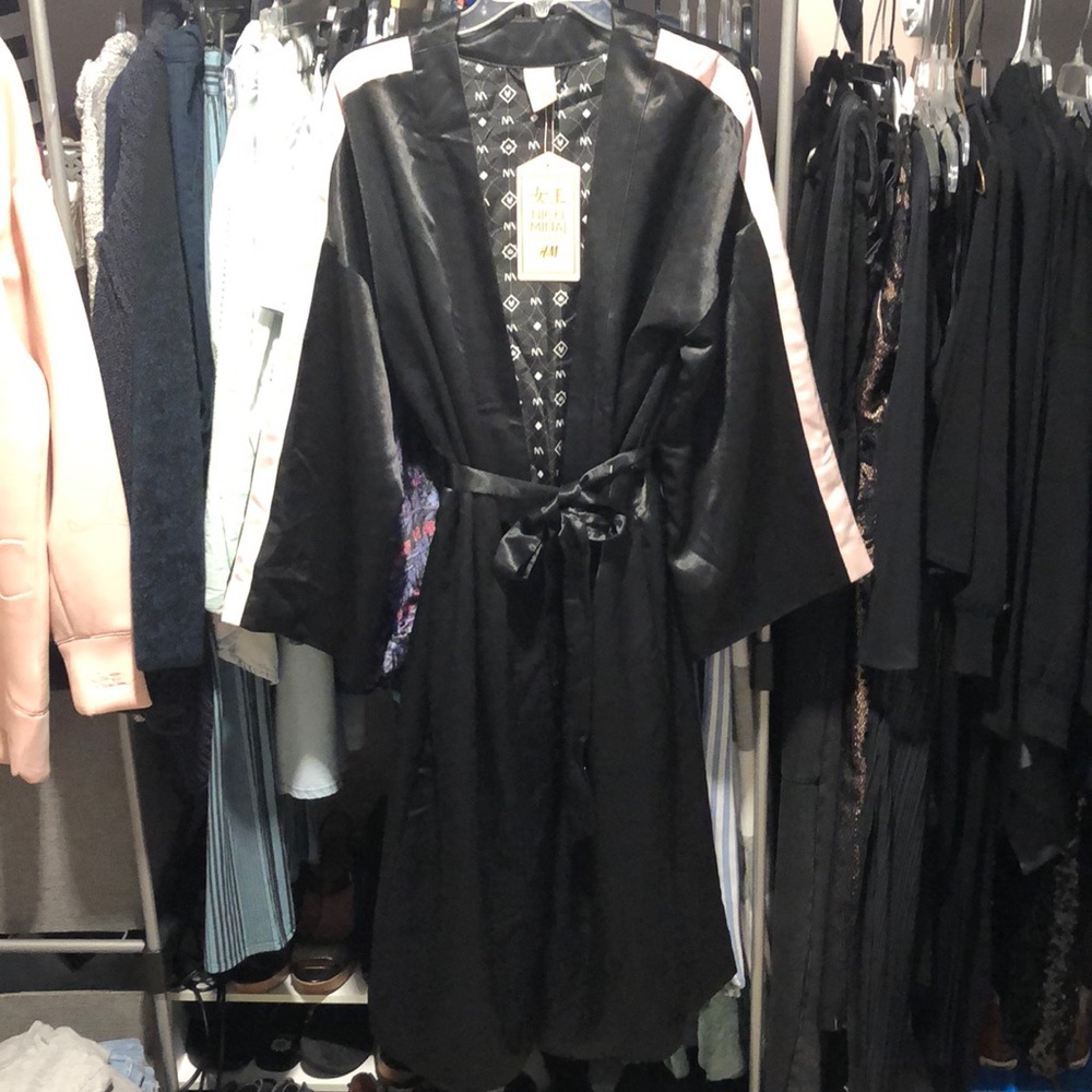 NWT Nicki Minaj for H&M Robe